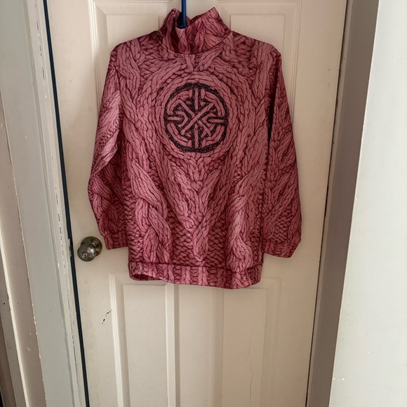 Tops - Small Pink Sweater with Knitting Design with Center Medallion
